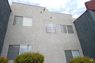 Building Photo - SHOWINGS AVAILABLE NOW