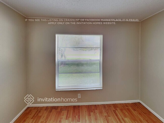 Building Photo - 121 Hidalgo Ave