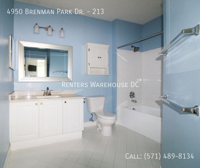 Building Photo - 4950 Brenman Park Dr