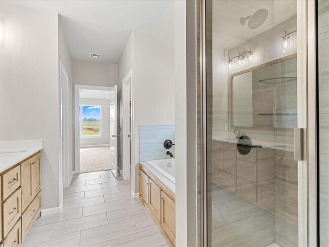 Building Photo - Newer Home For Lease in Washington!