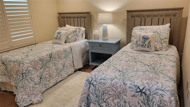 Building Photo - 3932 Sunshine Ave