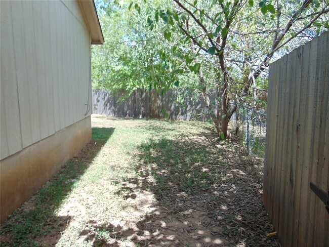 Building Photo - 508 Burlwood Ct