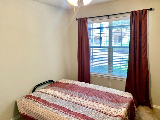 Building Photo - Pre-Leasing - 3-bedrooom, 3-bath Near Texas Tech!