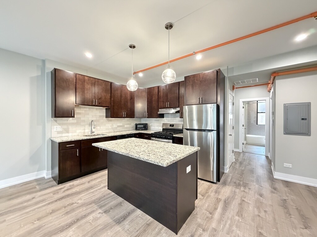 Building Photo - 1509 Maple Ave