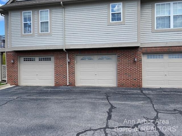 Building Photo - 3254 Primrose Ln
