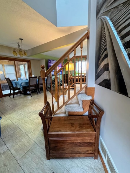 Building Photo - 13918 Riverview Dr NW