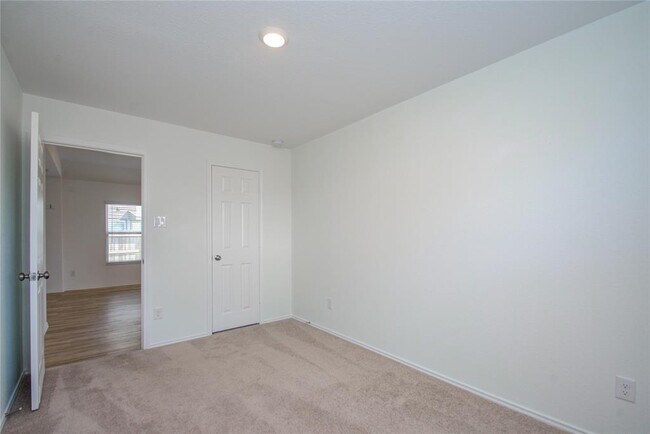 Building Photo - 5200 Elrington Vly Ln