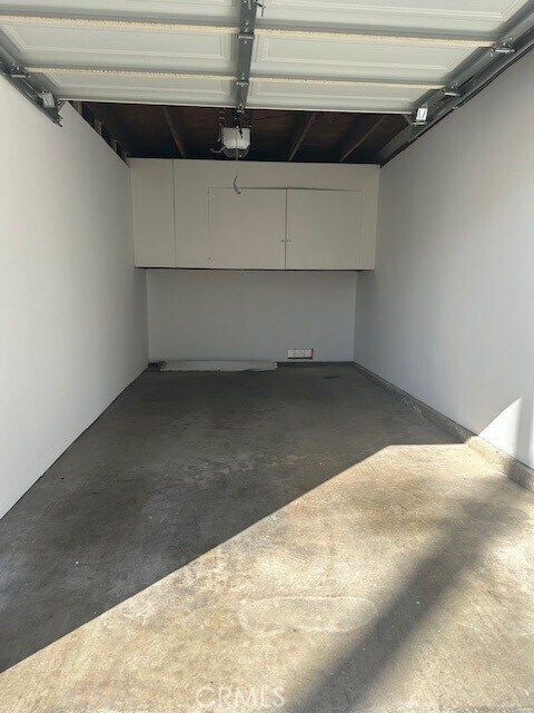 Building Photo - 1201 N California St