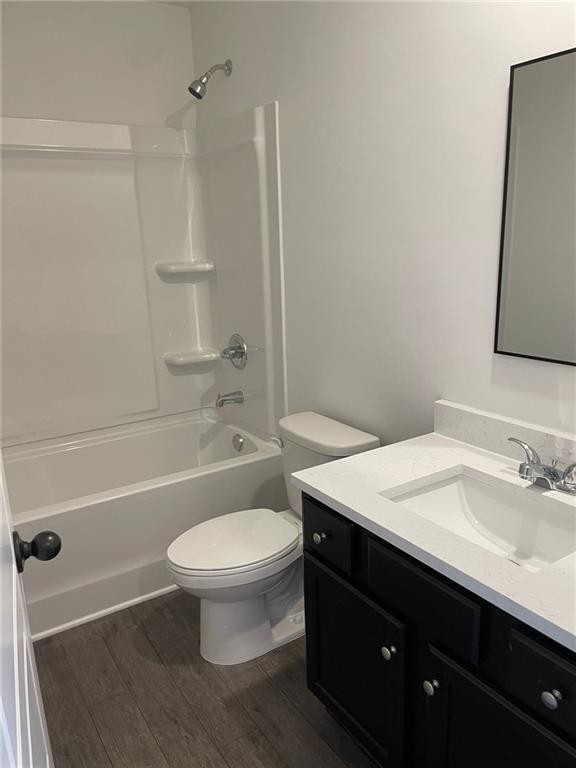 Building Photo - 31 Pineview Dr