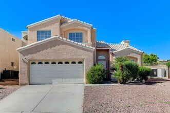 Building Photo - Spacious Henderson Four Bedroom!