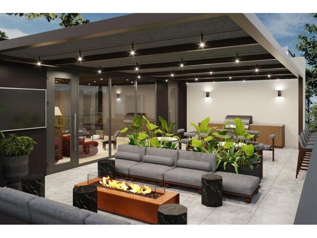 Building Photo - 640 Wisconsin Ave N