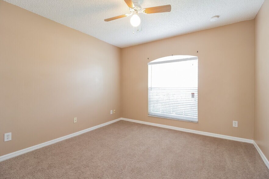 Building Photo - 1524 Lalique Ln