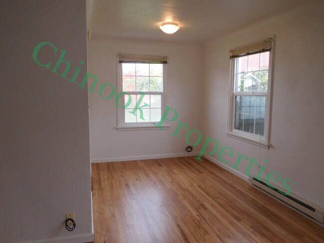 Building Photo - 1578-1580 Olive St