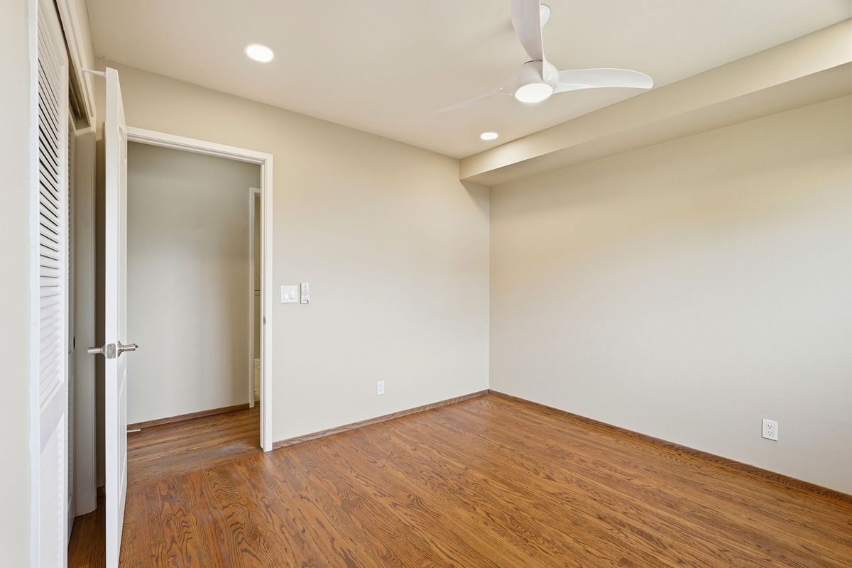 Building Photo - 12456 Newport Ct