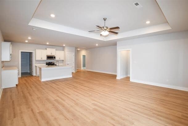 Building Photo - 12617 Whitcomb Cir