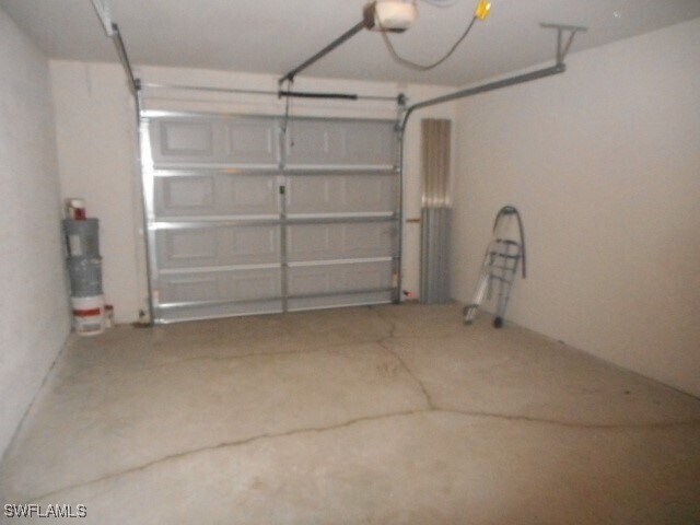 Building Photo - 3912 SW 15th Pl