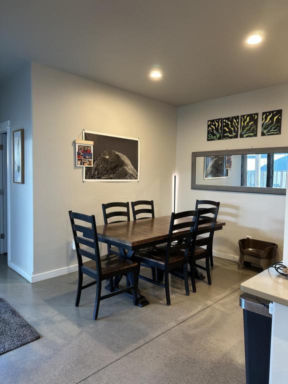 Building Photo - 376 Meriwether Ave