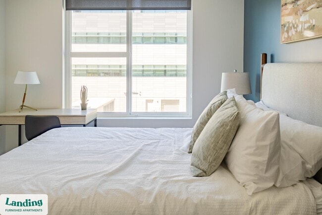 Building Photo - 357 E 500 S