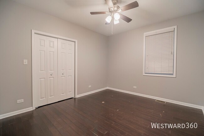 Building Photo - 1906 W 17th St