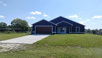 Building Photo - 225 S Fronda St