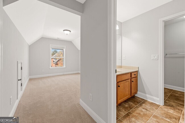 Building Photo - 3329 Rosecliff Trace NE