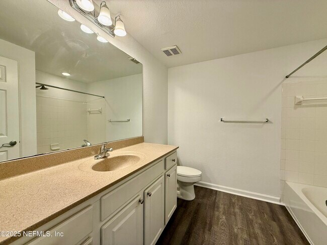 Building Photo - 10075 Gate Pkwy