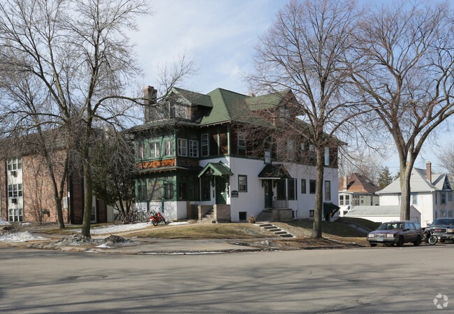 Building Photo - Mint Properties Apartments