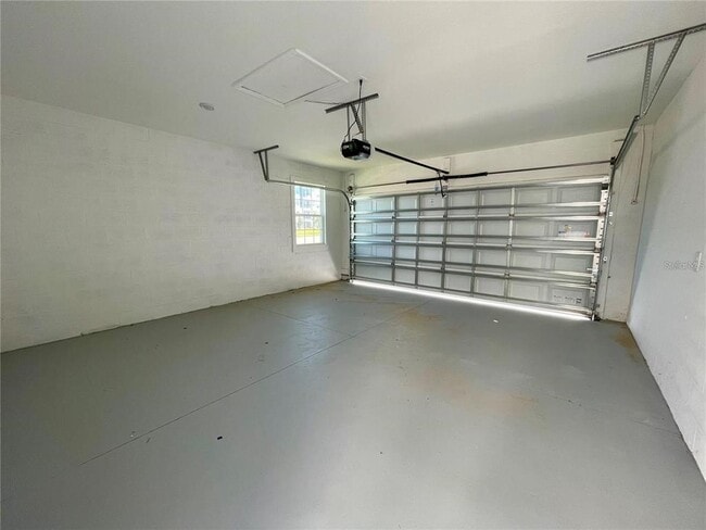 Building Photo - 13850 Title Wy