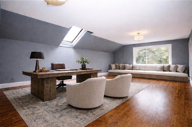 Building Photo - 423 English Pl