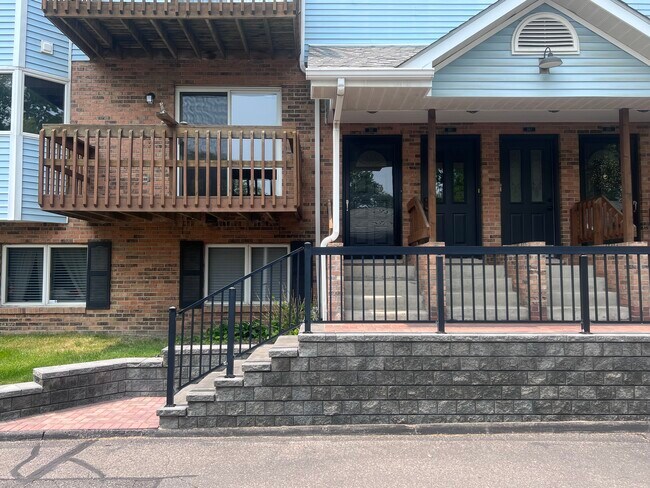 Primary Photo - 261 Pinewood Cir