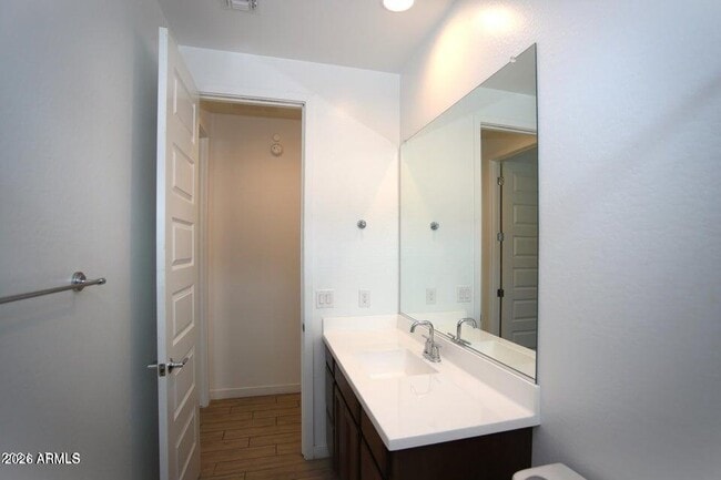 Building Photo - 9231 W Montecito Ave