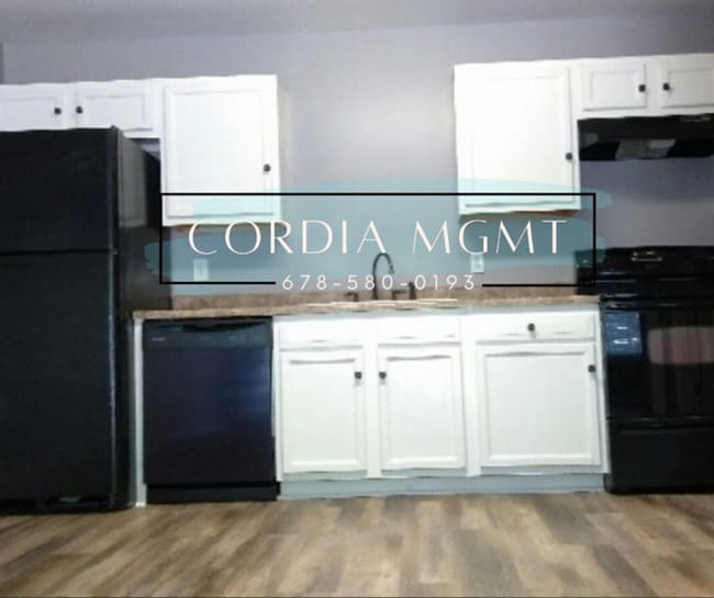 Building Photo - MOVE IN SPECIAL - HALF OFF 1ST MONTHS - All Electric 1 Bedroom 1 Bathroom