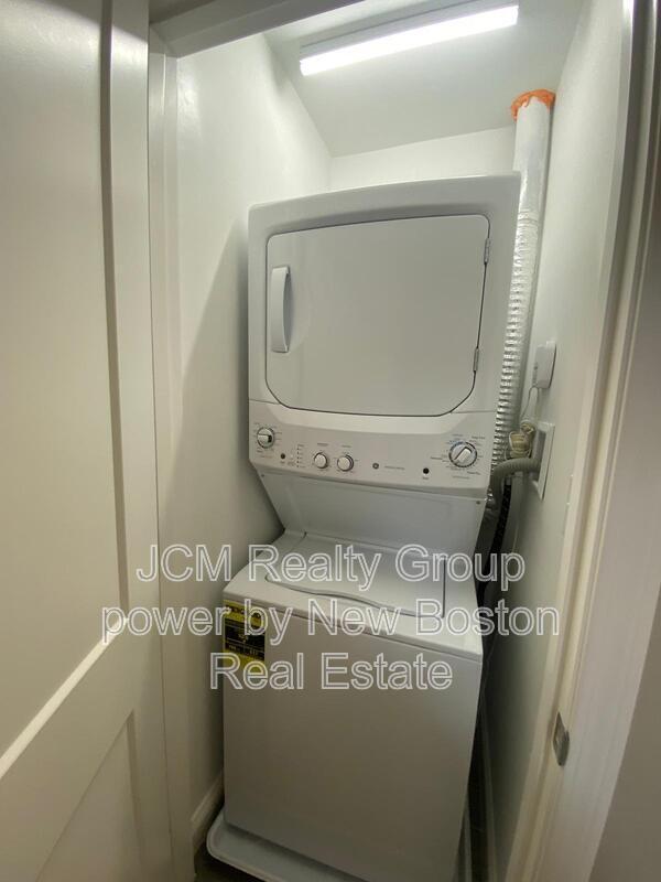 Building Photo - 67 Shepard St