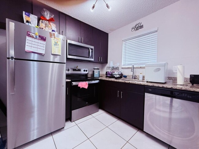 Building Photo - 8431 NW 188th Terrace