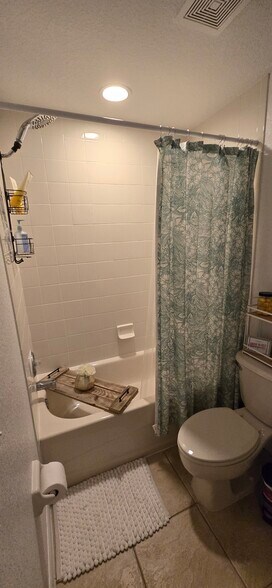 Building Photo - 1758 31st Ave N