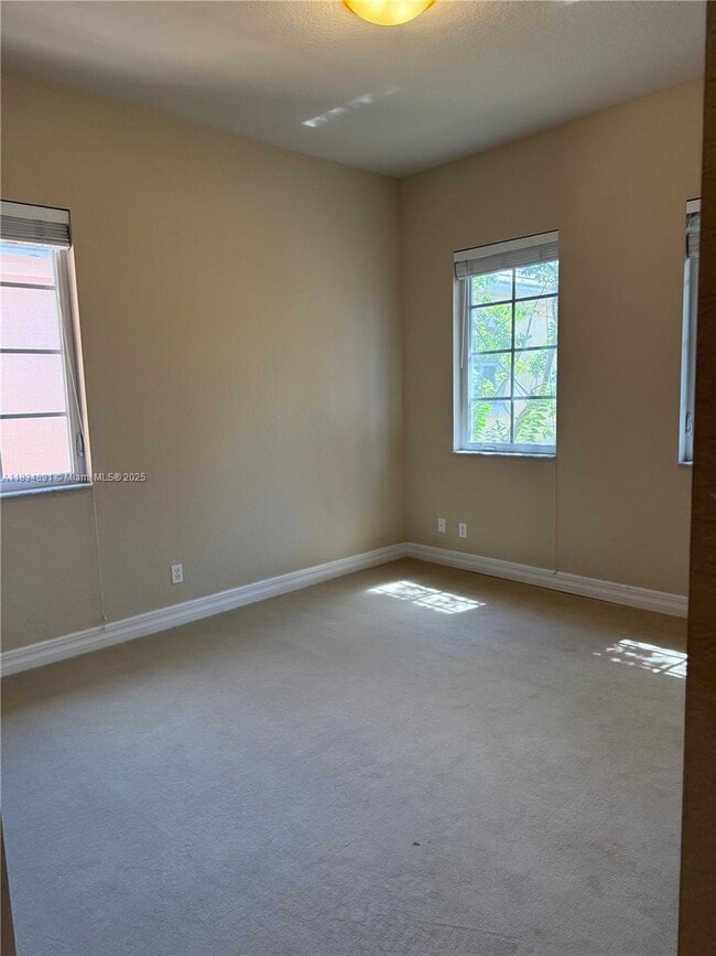 Building Photo - 131 Ennis Ln