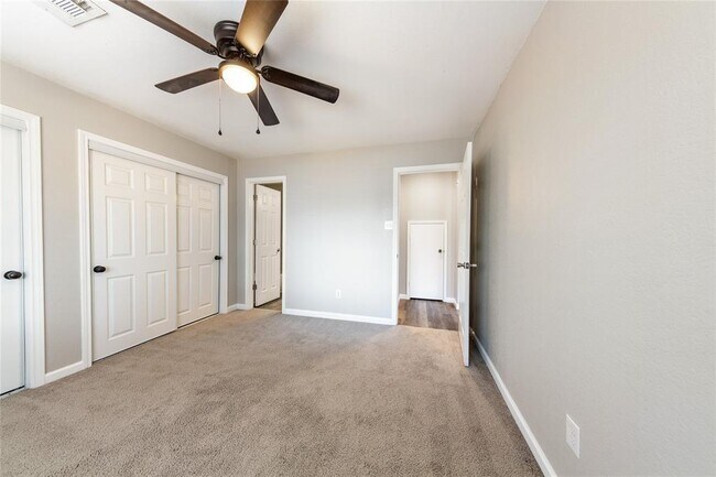 Building Photo - 16714 Pocono Dr