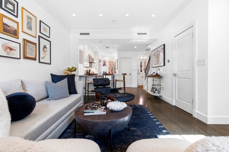 Building Photo - 348 Columbus Ave