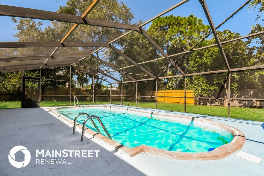 Building Photo - 6342 Brack St