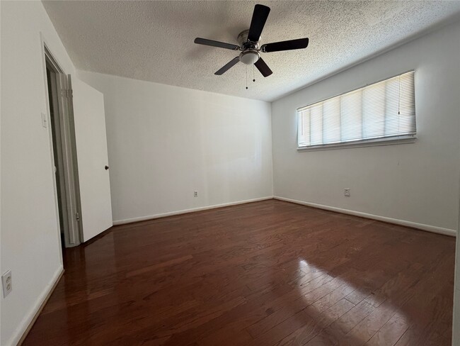 Building Photo - 4307 Bugle Rd