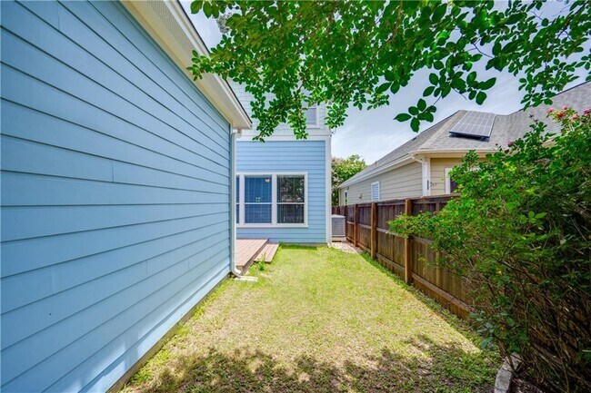 Building Photo - 3908 Mattie St