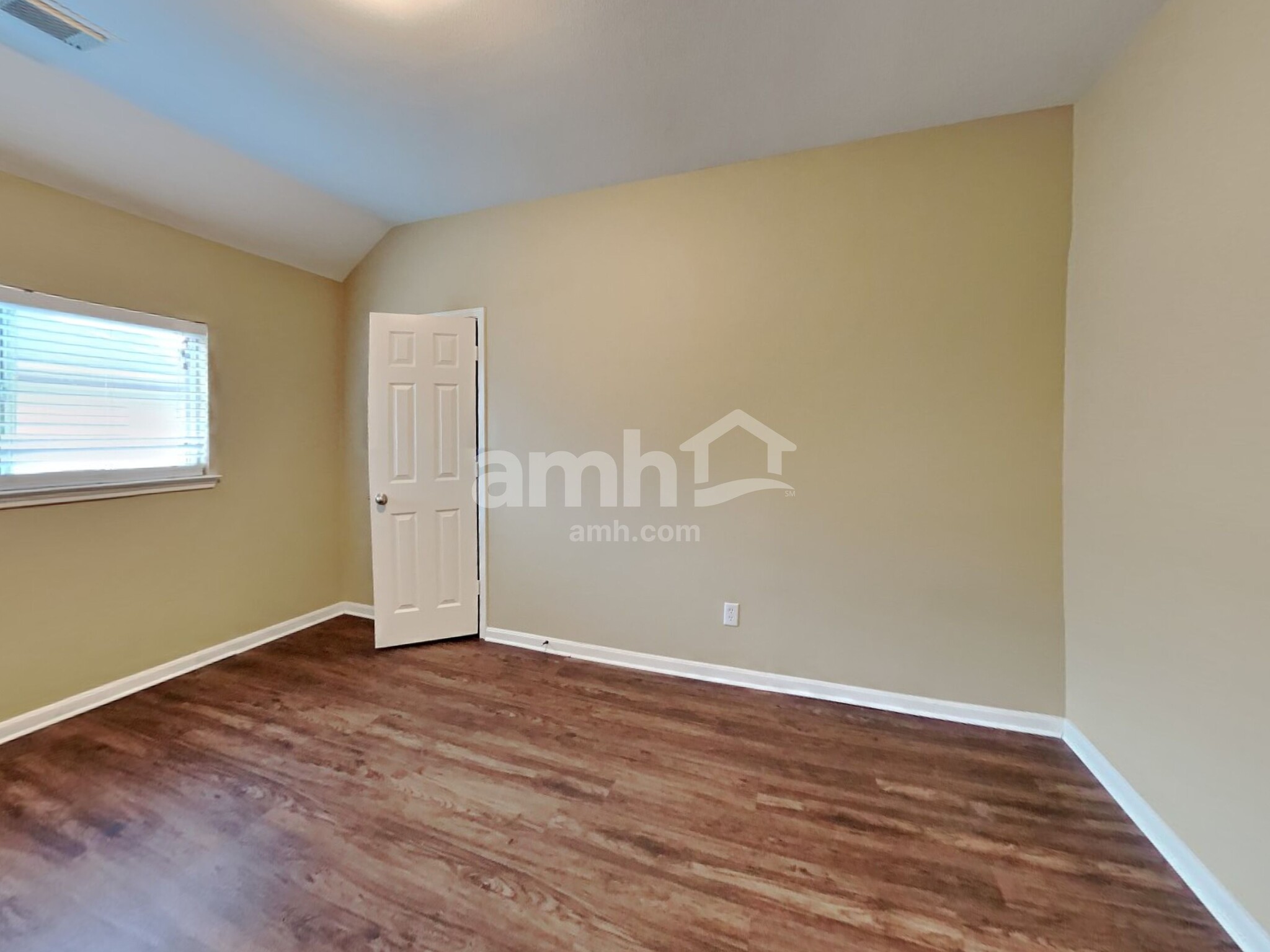 Building Photo - 12919 Palm Leaf Ct