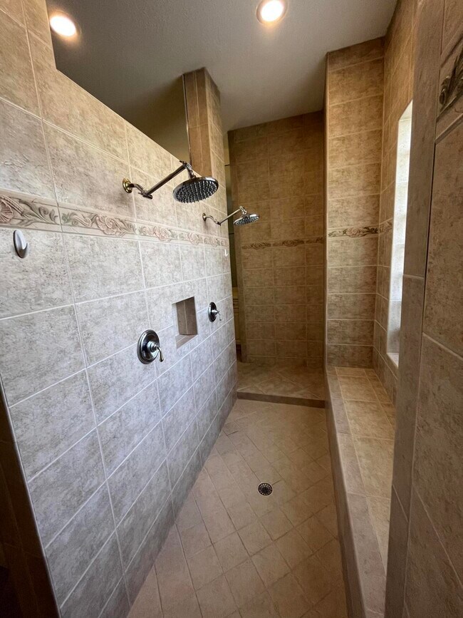 Building Photo - 7724 NW 47th Dr