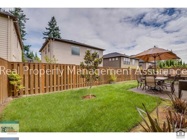 Building Photo - 13933 SW Walnut Creek Way