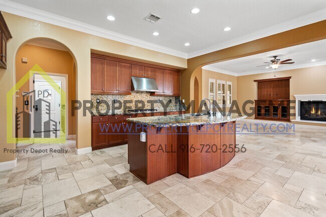 Building Photo - Stunning Custom 5-Bedroom, 3-Bath Home in ...