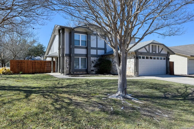Building Photo - 3218 Jenkins Dr