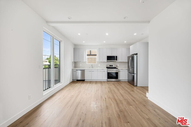 Building Photo - 11253 Hatteras St