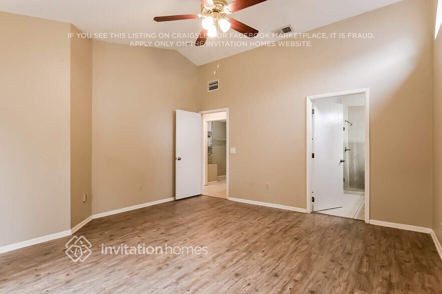 Building Photo - 282 Lake Doe Blvd