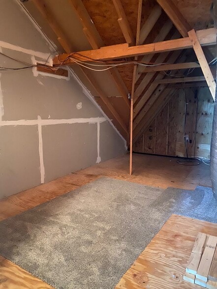 Building Photo - 2291 Ridgemont Dr