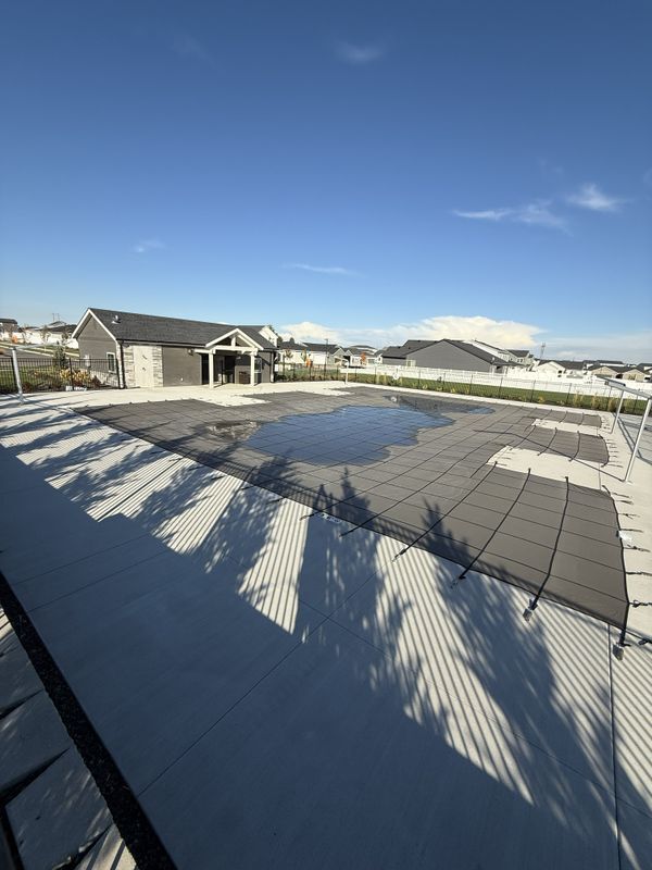 Building Photo - 15350 Blue Pinion Ave